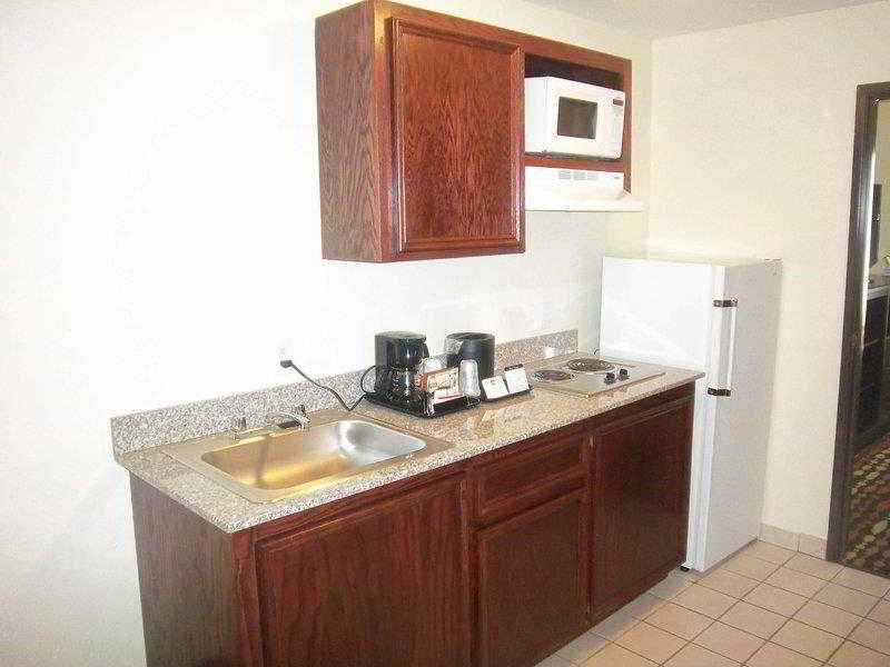 Best Western Greentree Inn & Suites