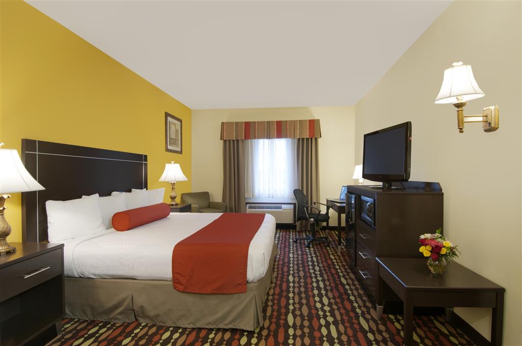 Best Western Greentree Inn & Suites