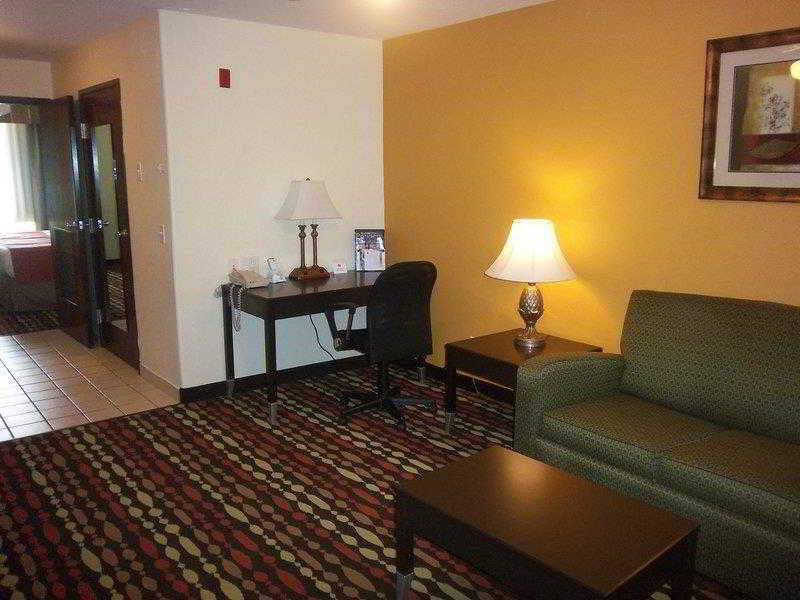 Best Western Greentree Inn & Suites