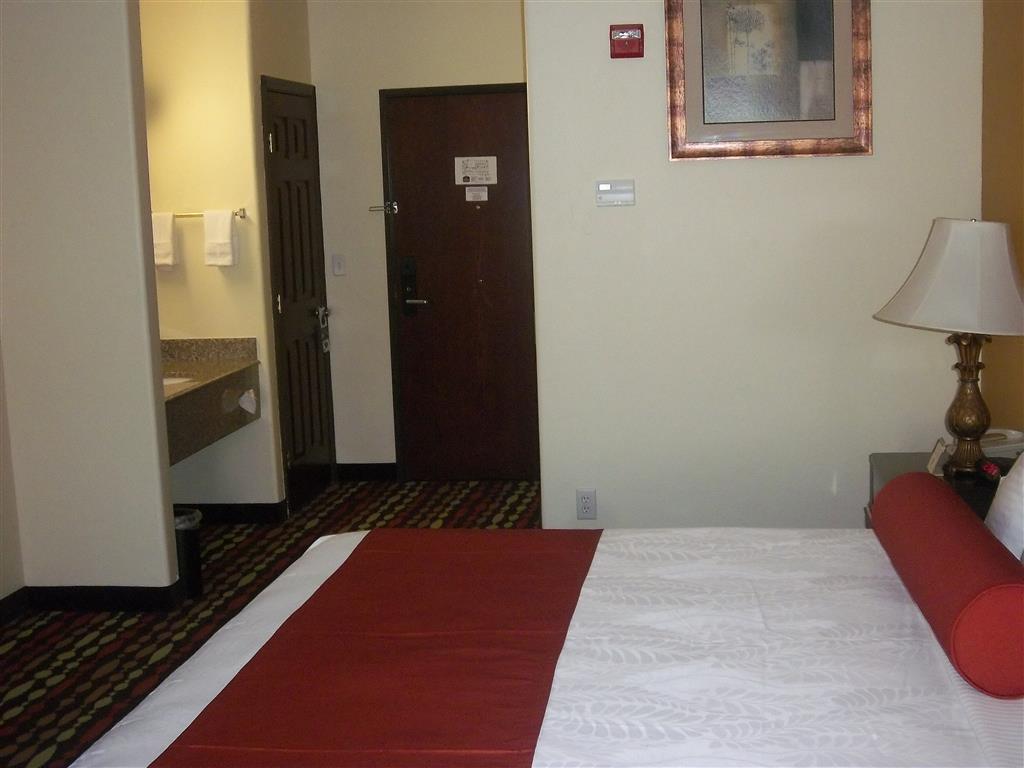 Best Western Greentree Inn & Suites