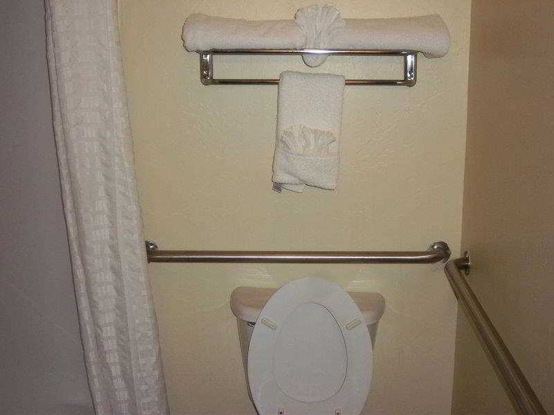 Best Western Greentree Inn & Suites