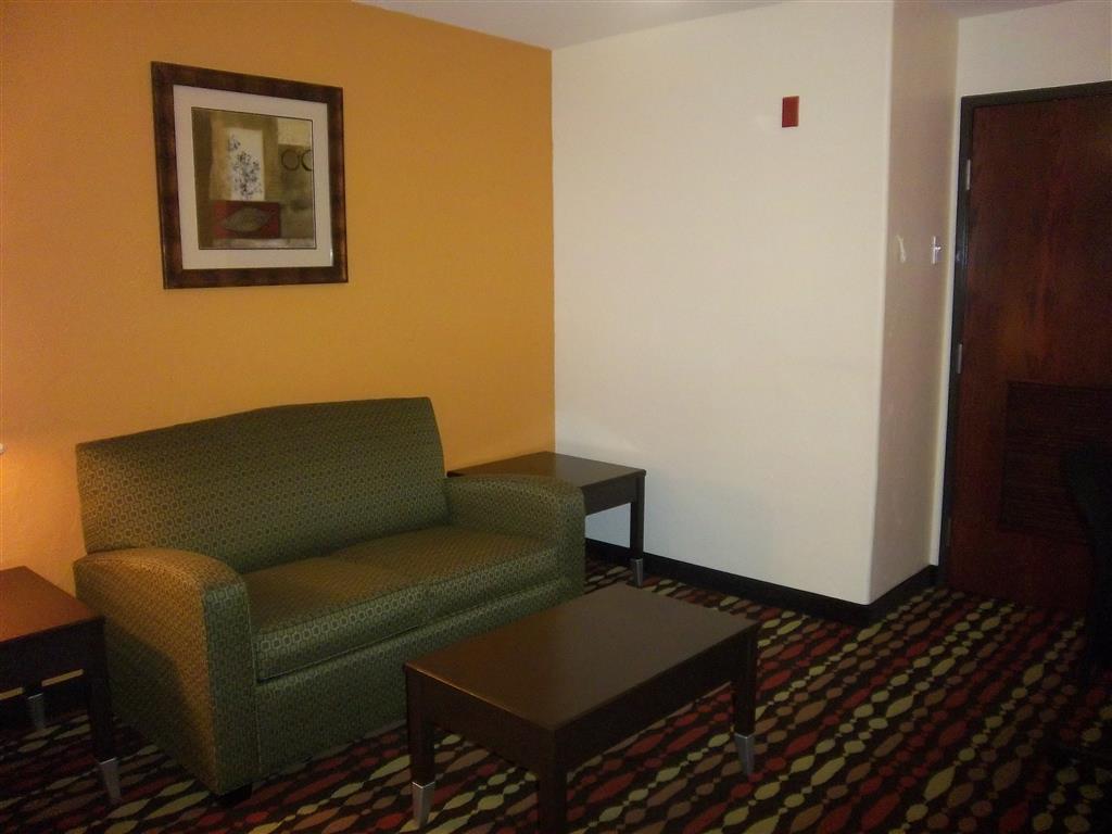 Best Western Greentree Inn & Suites