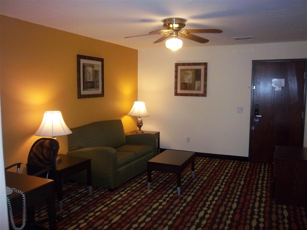 Best Western Greentree Inn & Suites