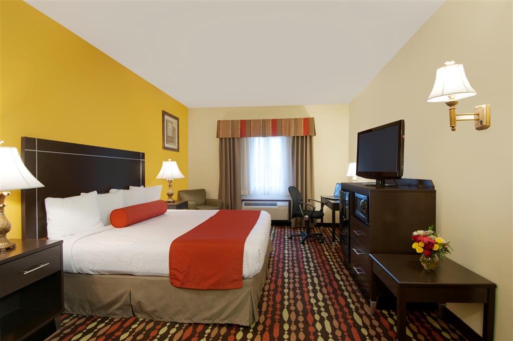 Best Western Greentree Inn & Suites