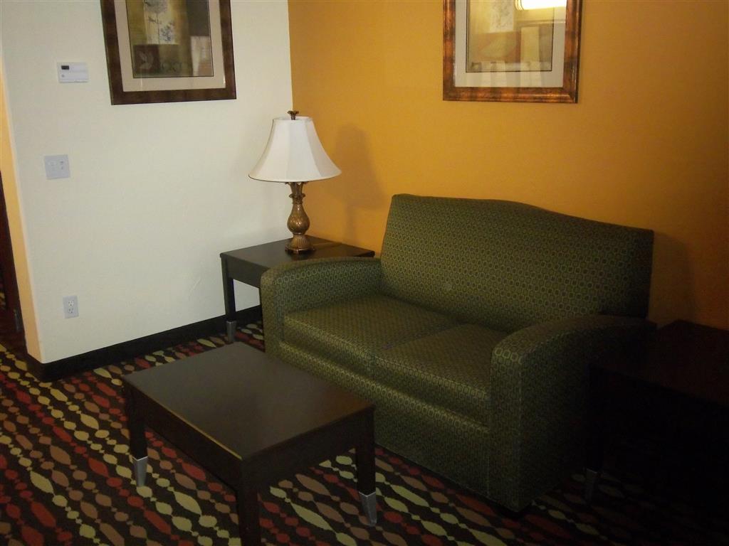Best Western Greentree Inn & Suites