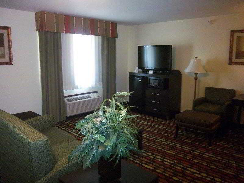 Best Western Greentree Inn & Suites