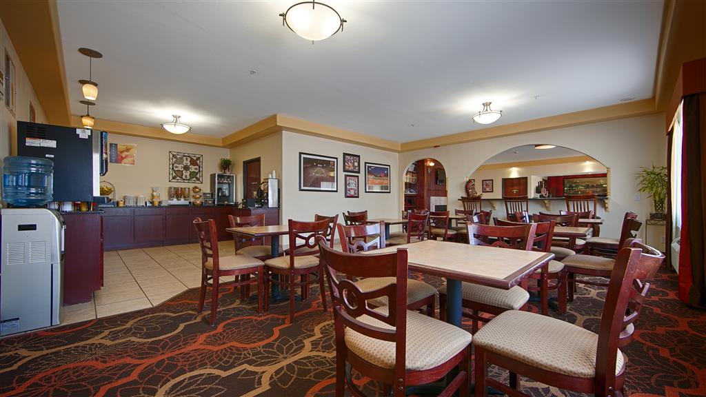 Best Western Greentree Inn & Suites