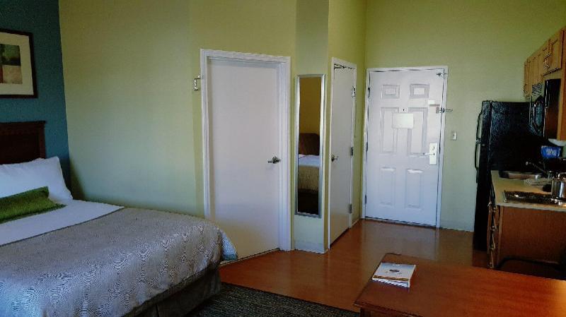 Candlewood Suites Oklahoma City South - Moore