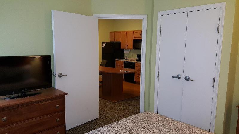 Candlewood Suites Oklahoma City South - Moore