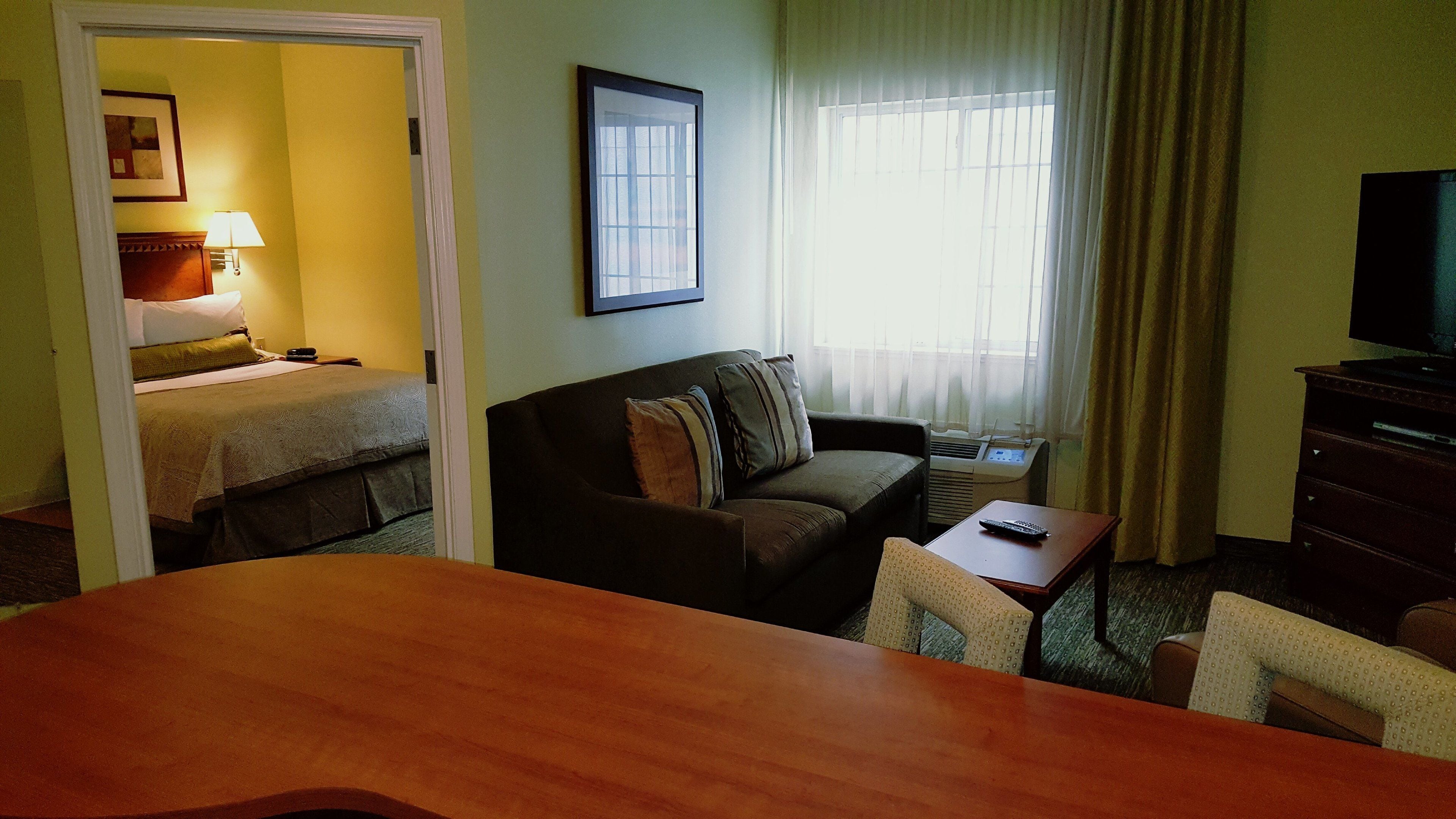Candlewood Suites Oklahoma City South - Moore