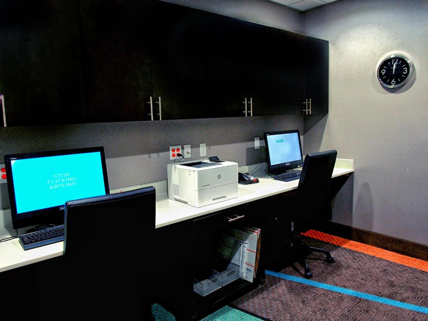 Hampton Inn & Suites Moore