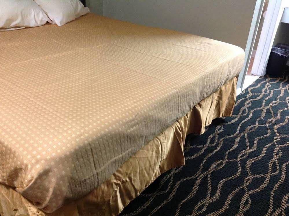 Budget Inn
