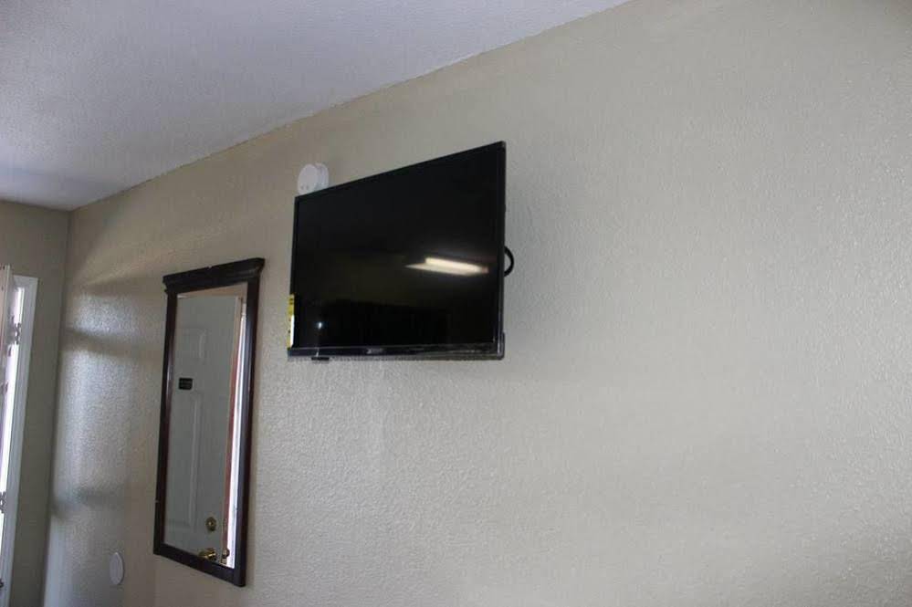 Budget Inn