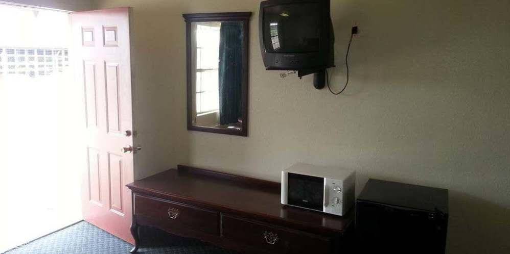 Budget Inn