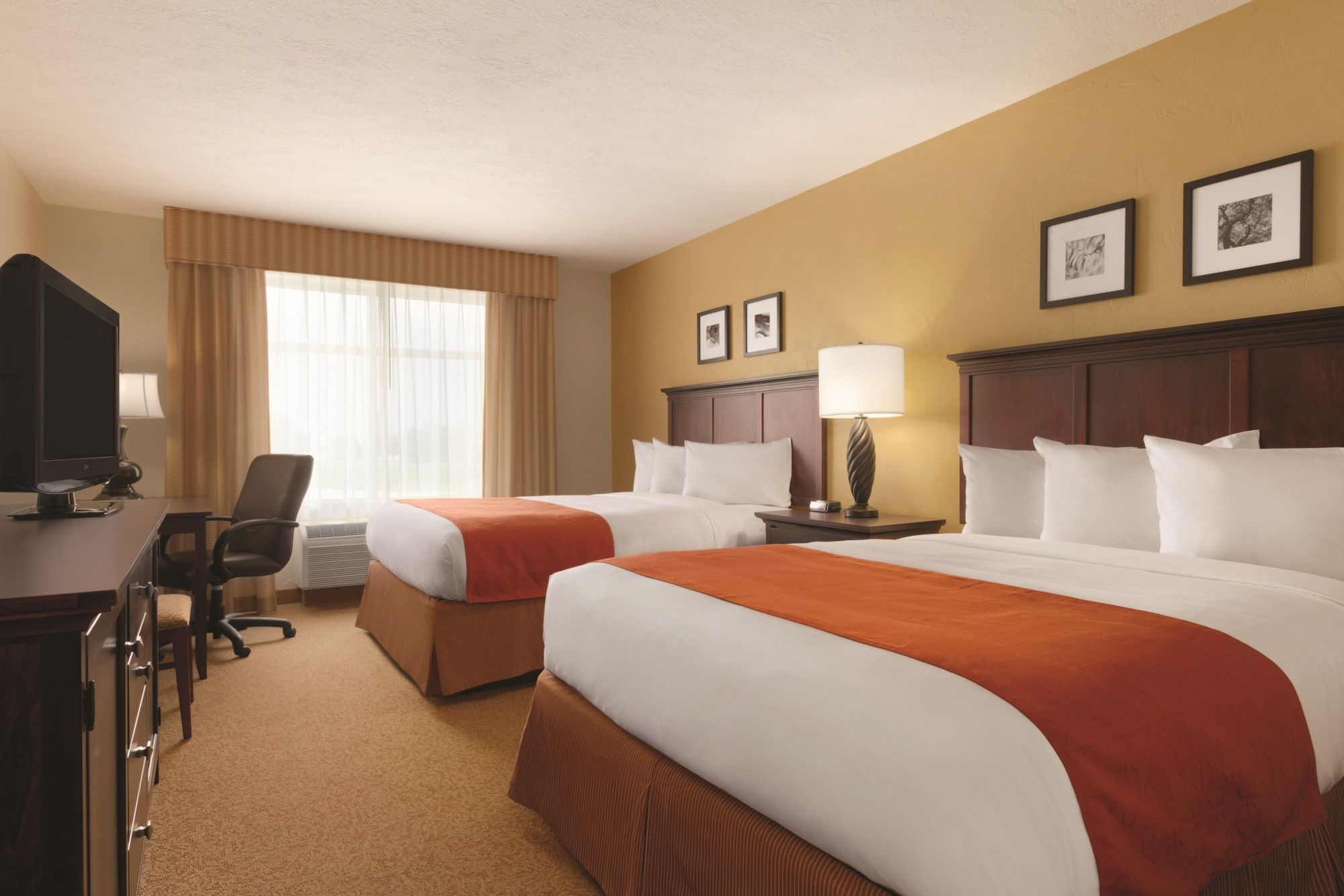 Country Inn & Suites by Radisson, Norman near University