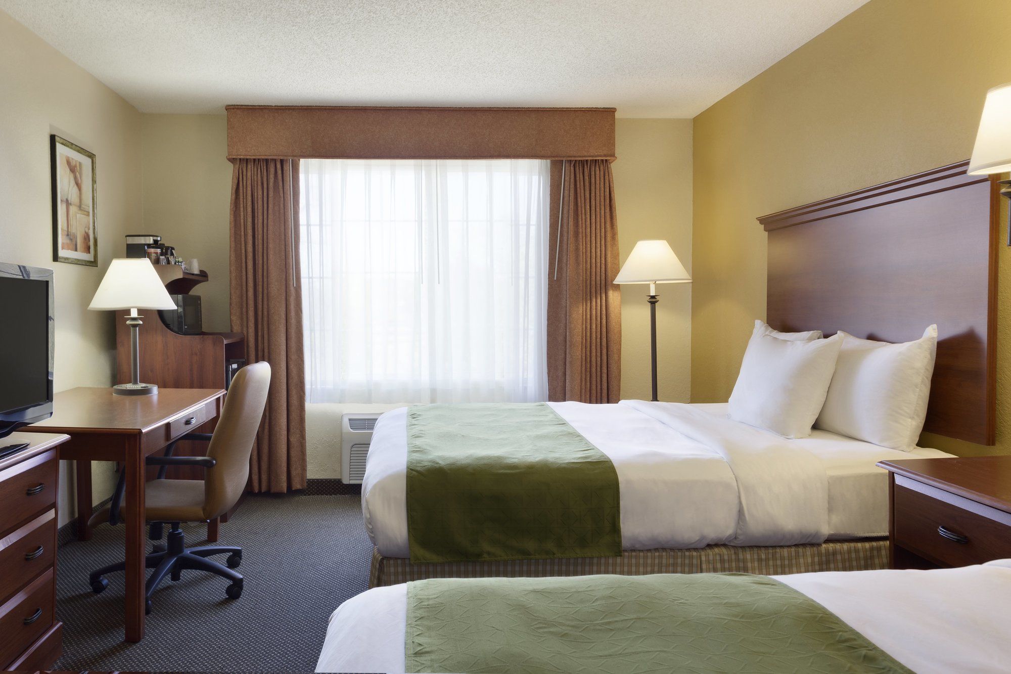 Country Inn & Suites by Radisson, Norman near University