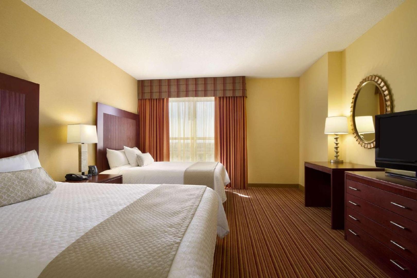 Embassy Suites by Hilton Norman Hotel & Conference Center