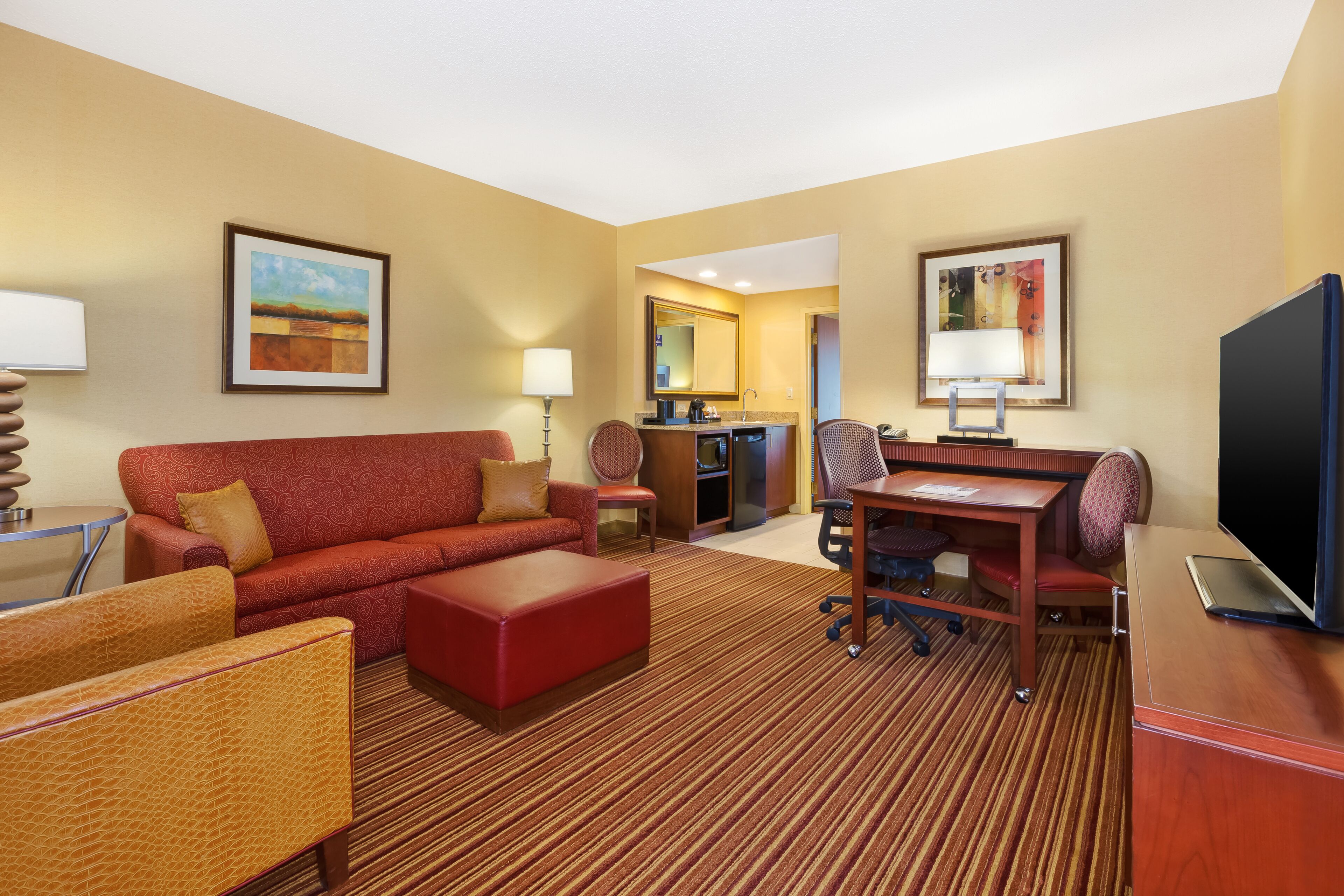 Embassy Suites by Hilton Norman Hotel & Conference Center