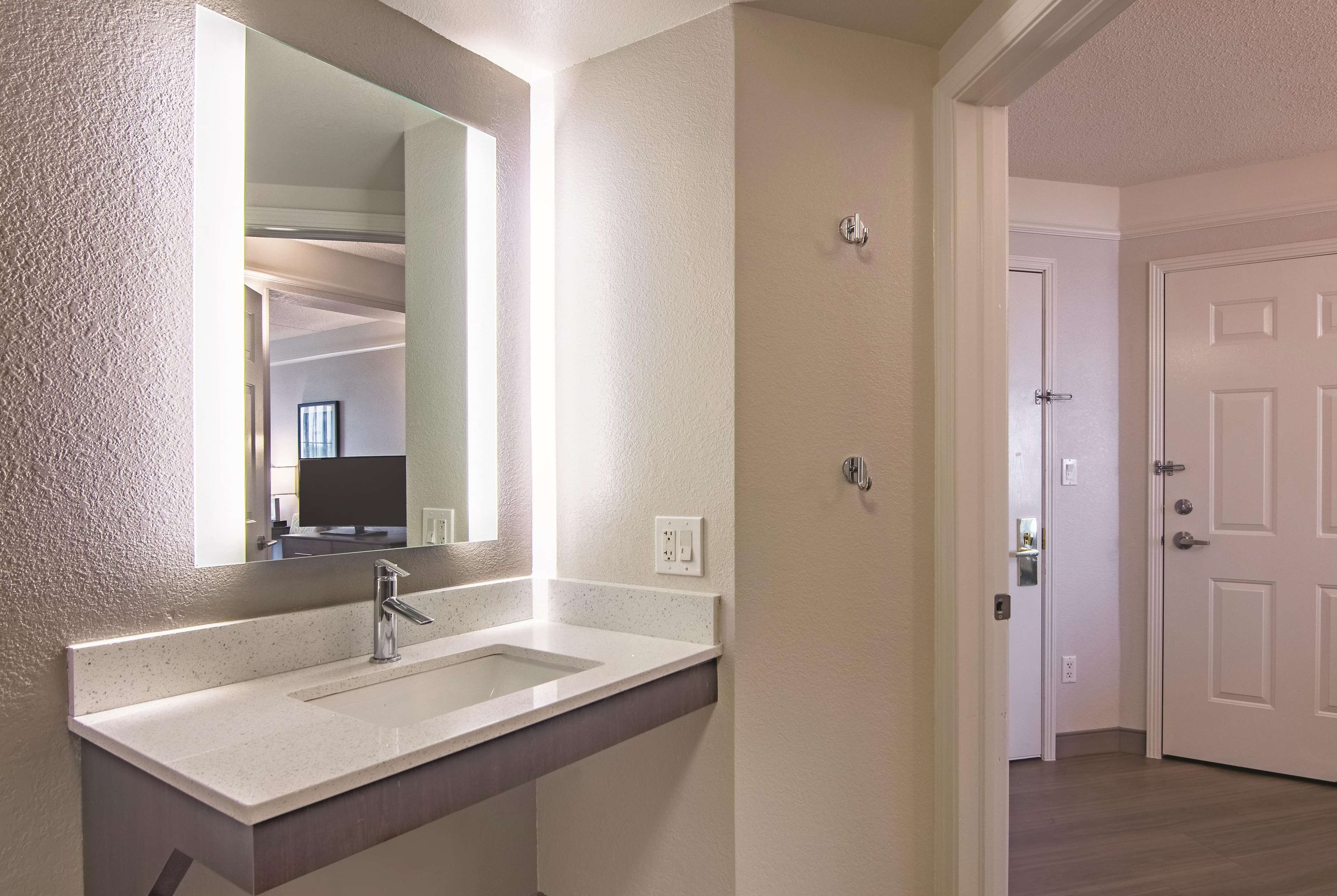 La Quinta Inn & Suites by Wyndham Oklahoma City Norman