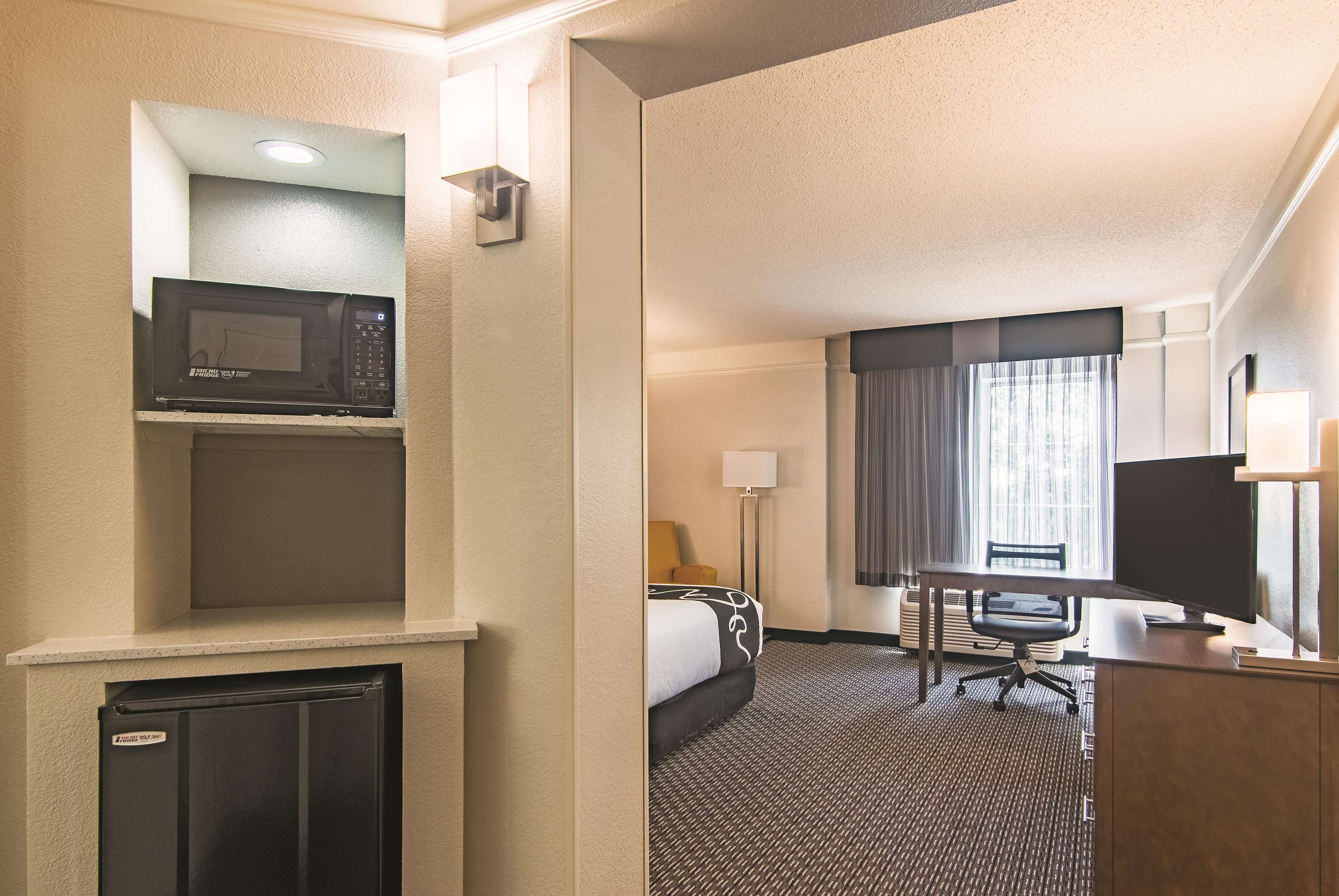 La Quinta Inn & Suites by Wyndham Oklahoma City Norman