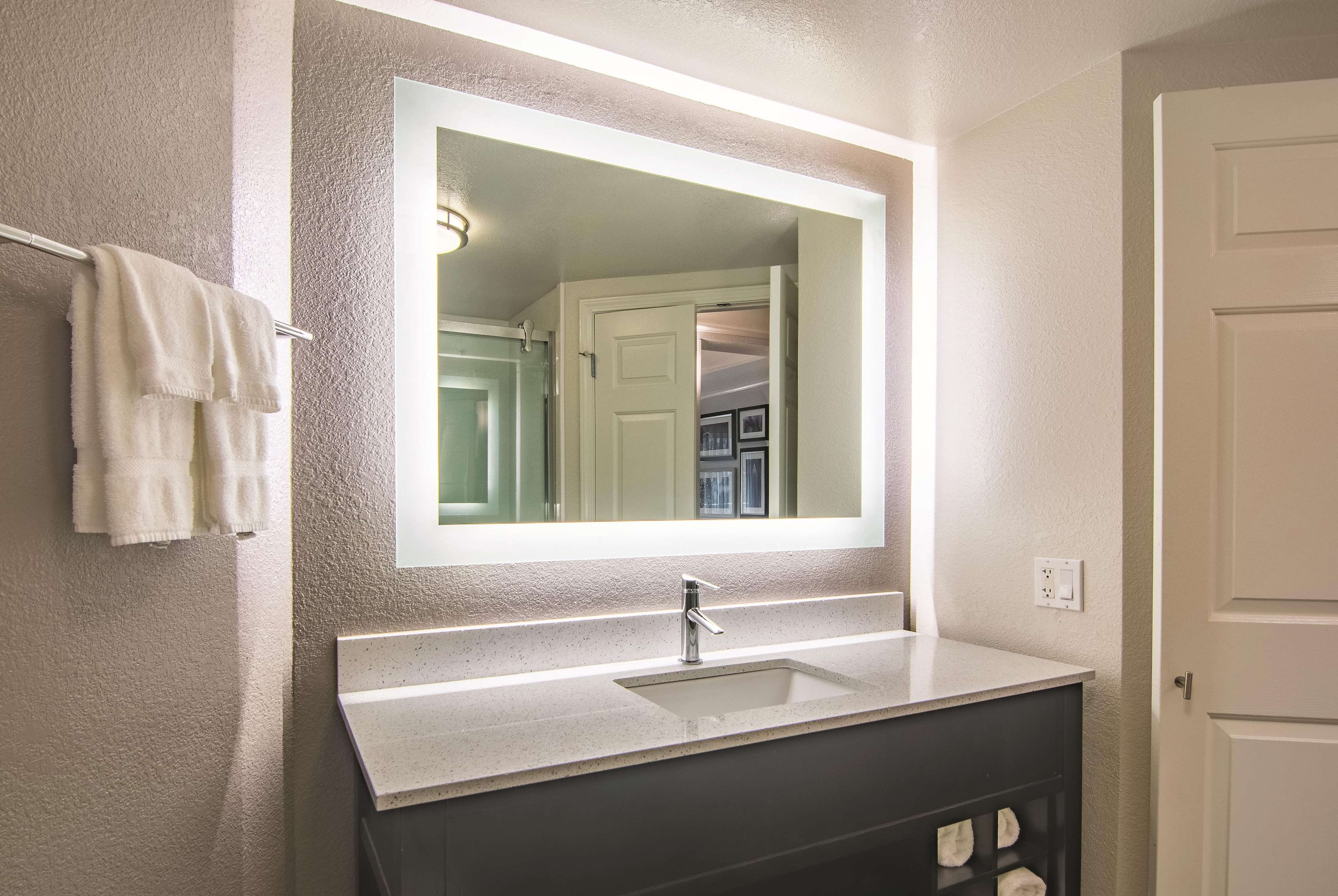 La Quinta Inn & Suites by Wyndham Oklahoma City Norman