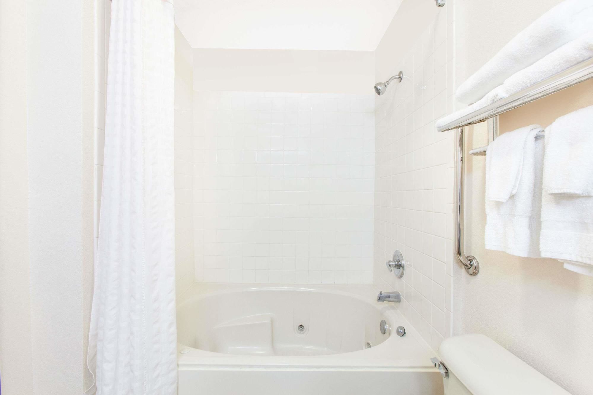 Quality Inn & Suites Oklahoma City North