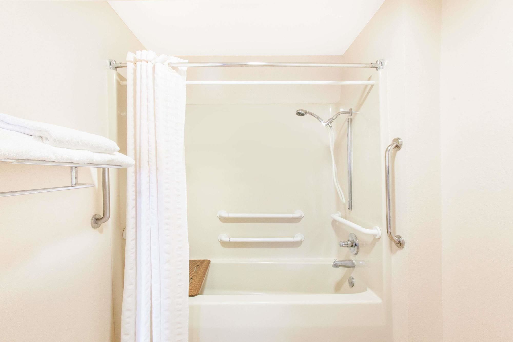 Quality Inn & Suites Oklahoma City North