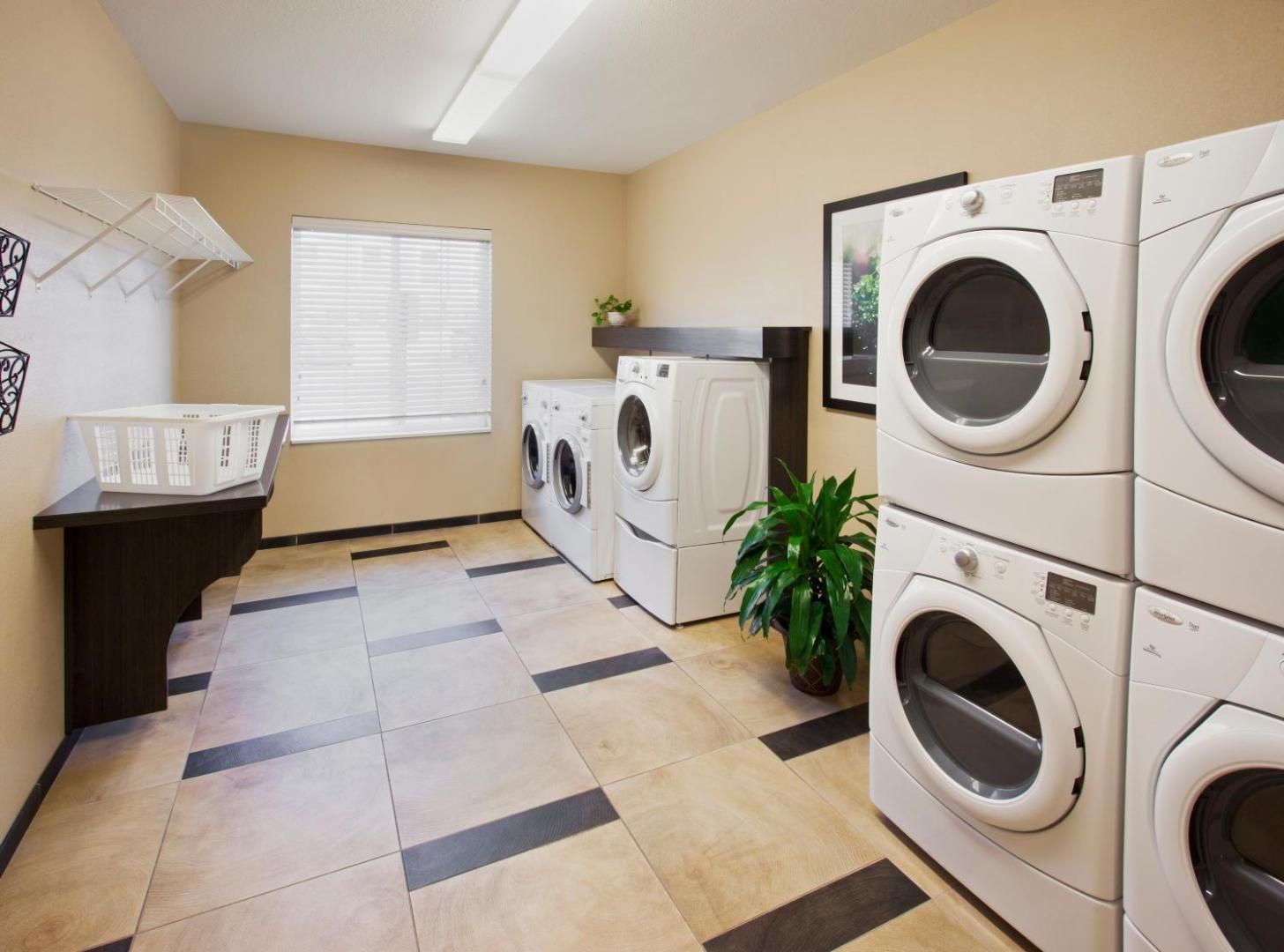 Candlewood Suites Oklahoma City - Bricktown