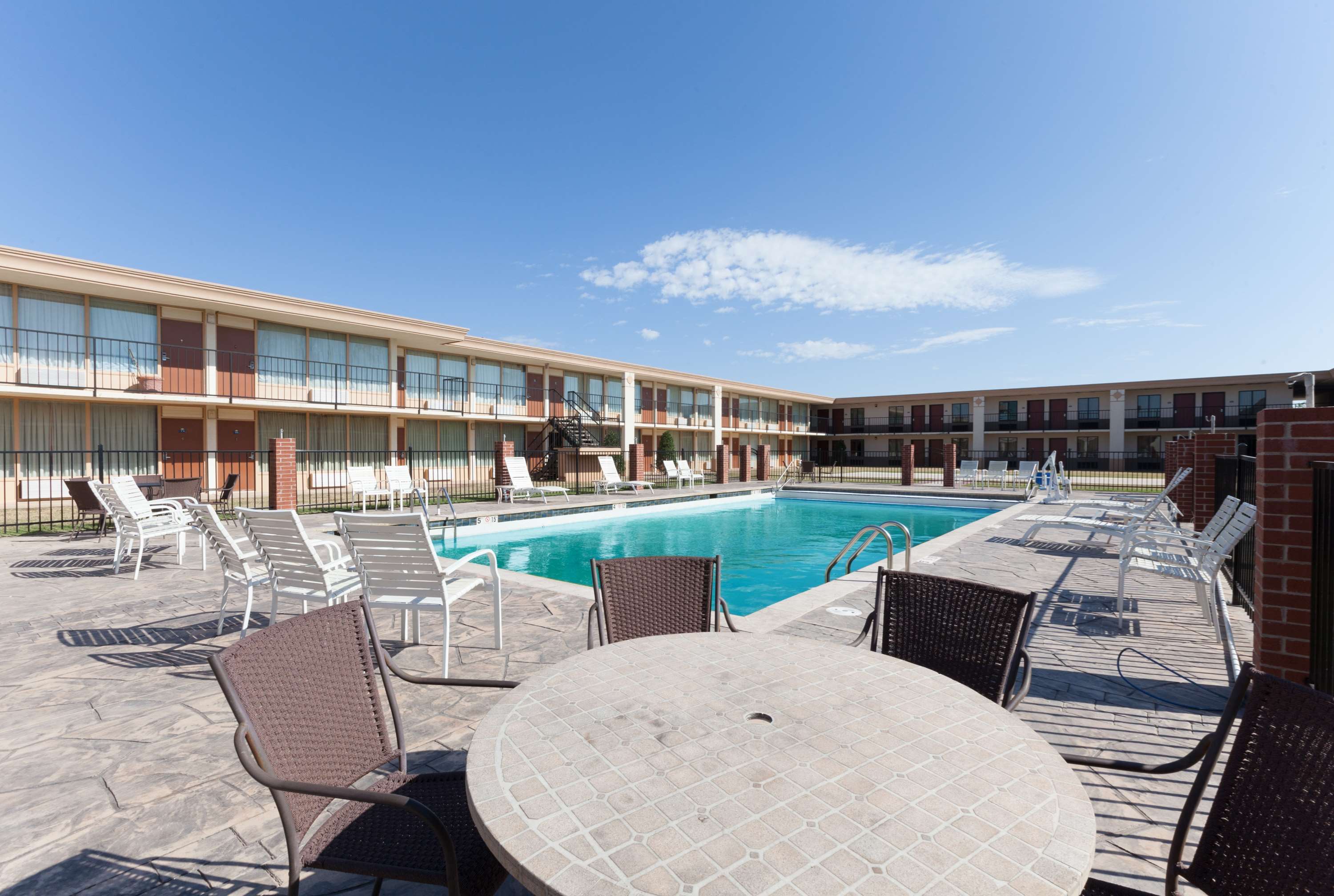OYO Hotel Oklahoma City South I-35 and SE 29th