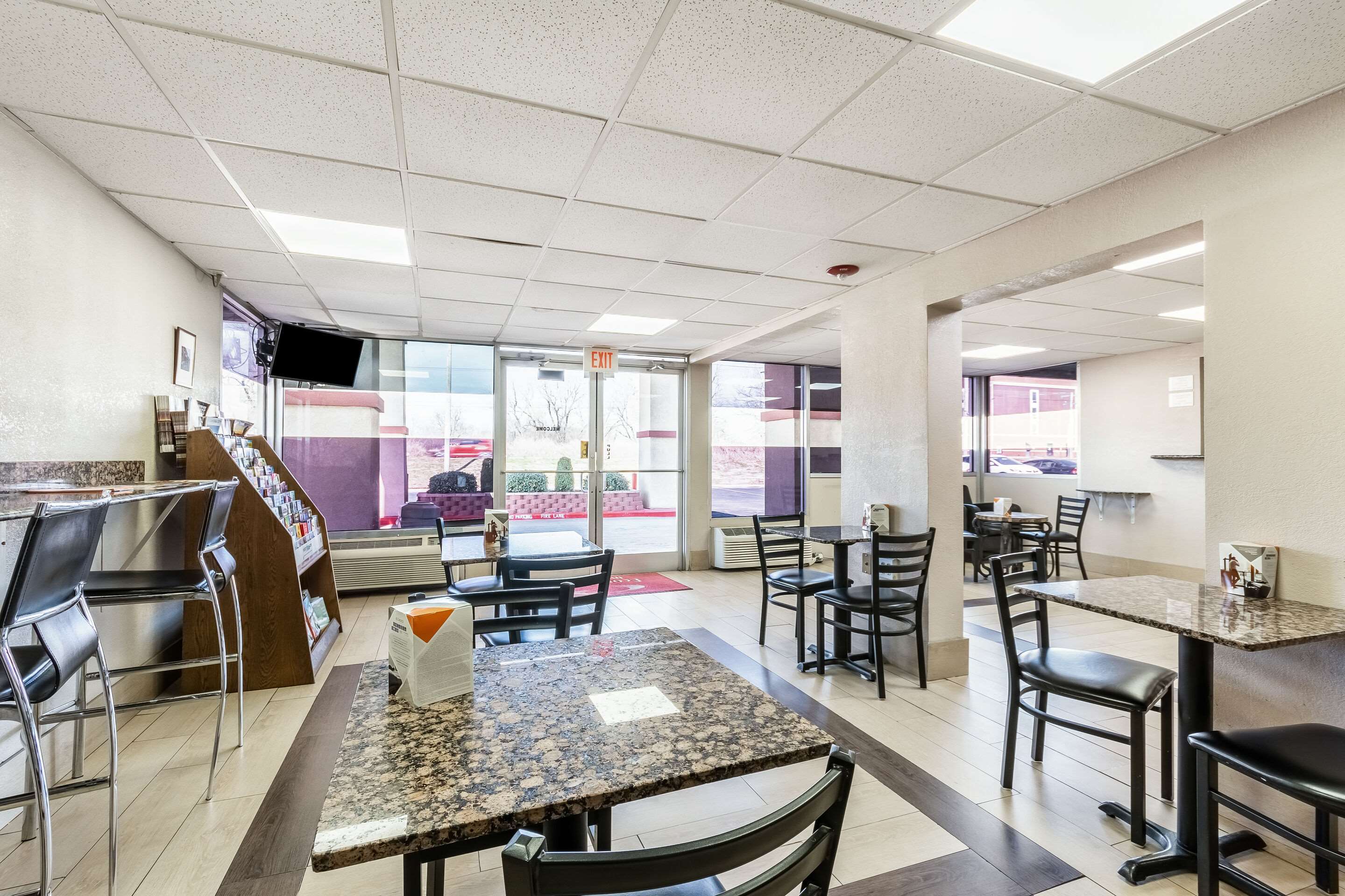 Econo Lodge Inn & Suites Near Bricktown
