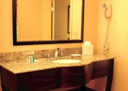 Hampton Inn & Suites Oklahoma City Airport