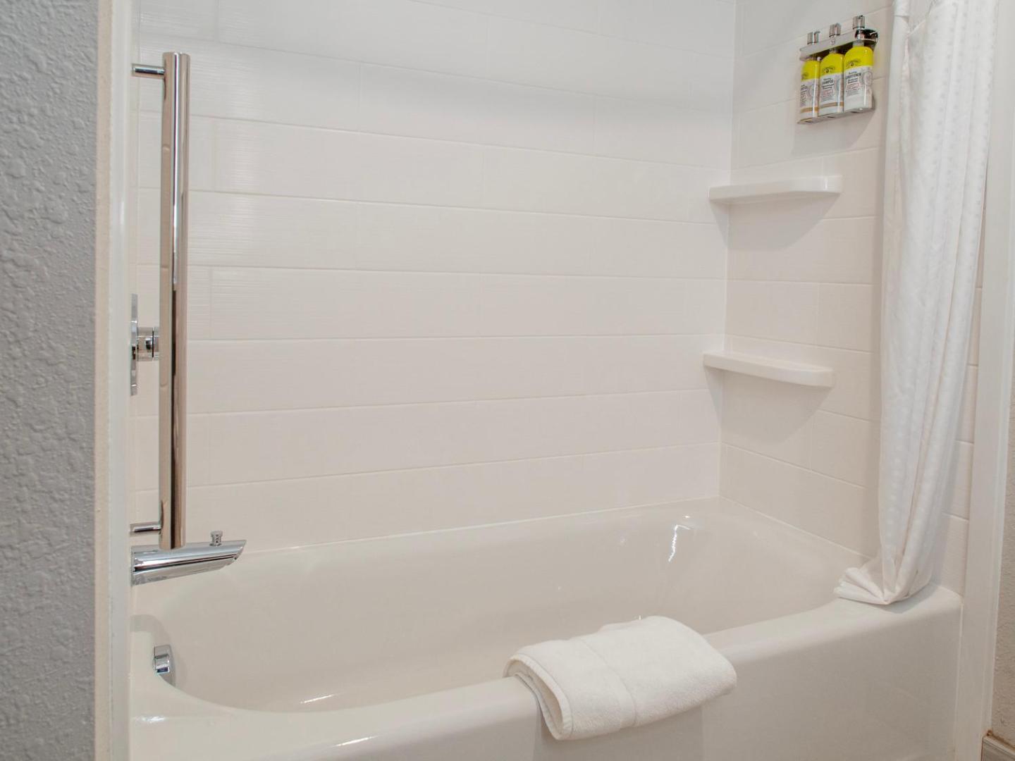 Holiday Inn Express & Suites Oklahoma City Airport