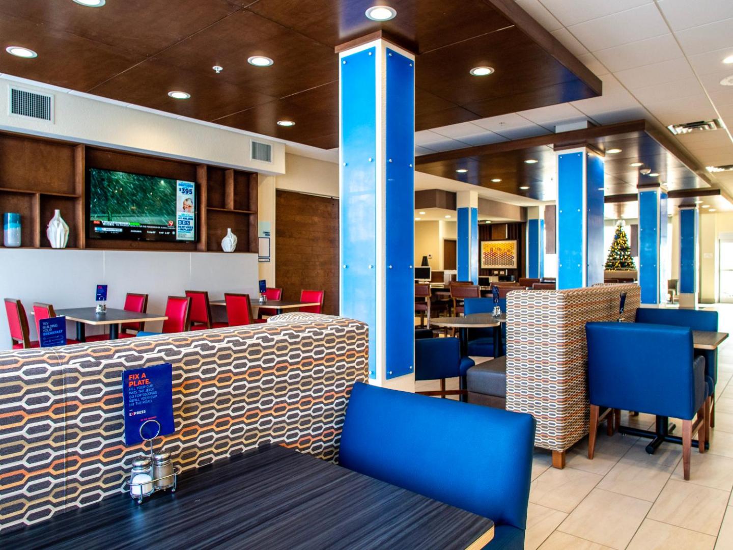Holiday Inn Express & Suites Oklahoma City Airport