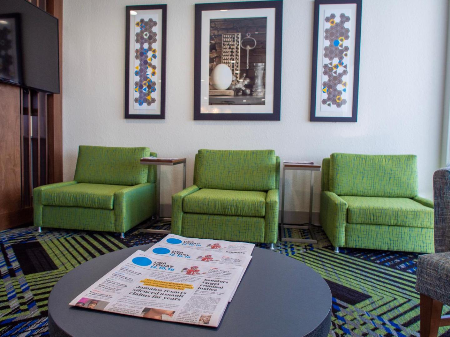 Holiday Inn Express & Suites Oklahoma City Airport