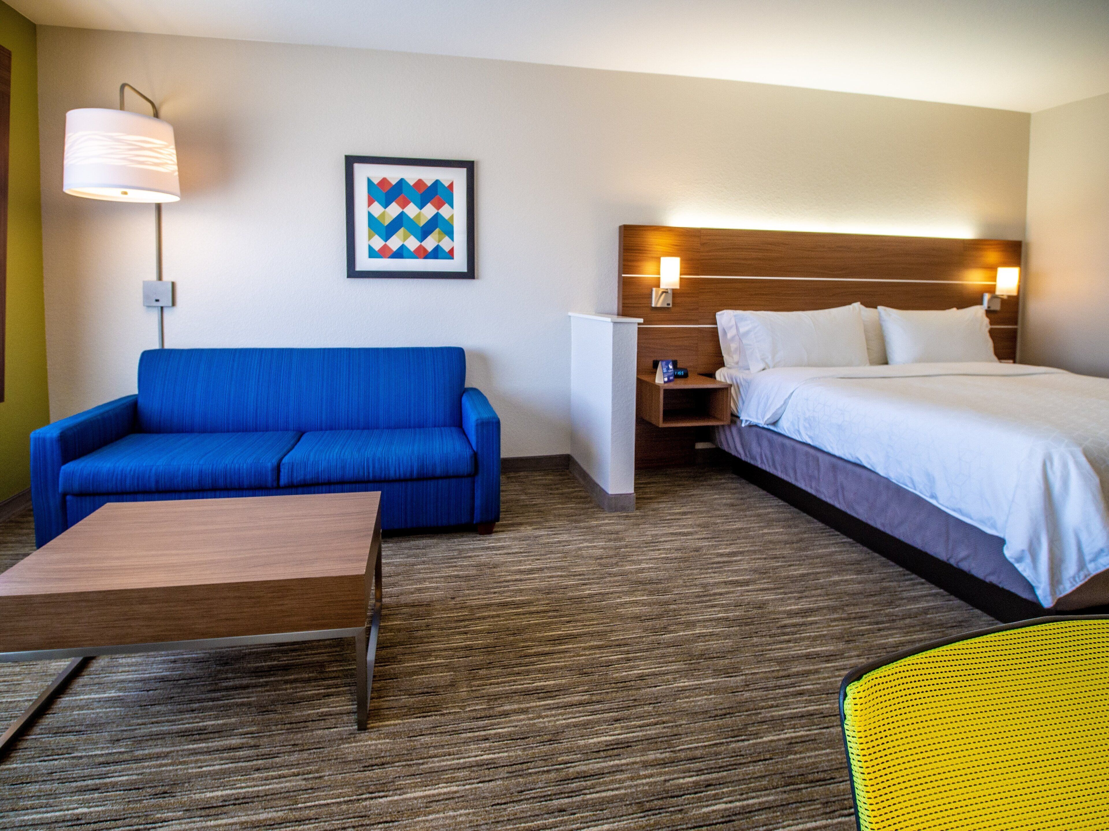 Holiday Inn Express & Suites Oklahoma City Airport