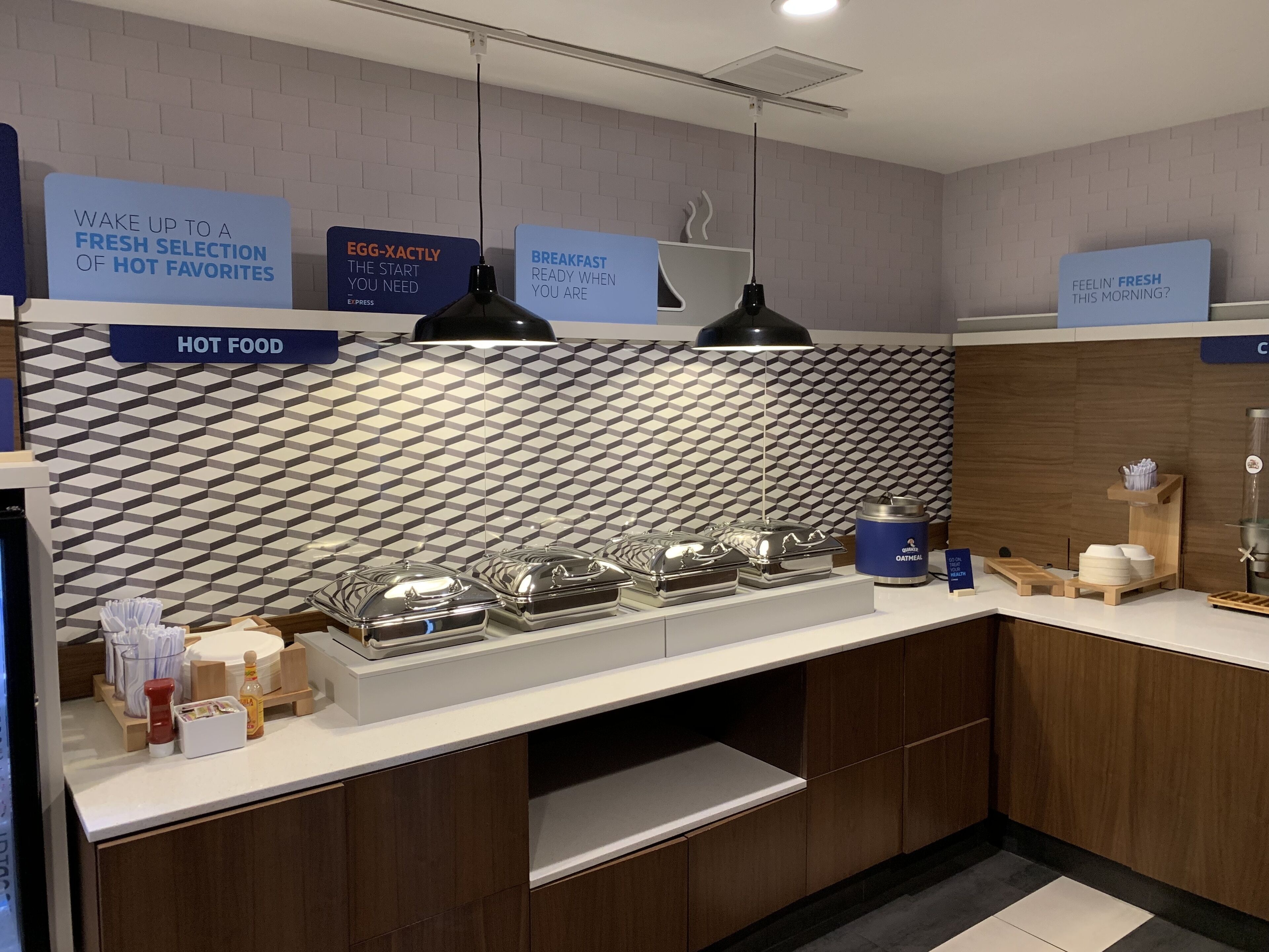 Holiday Inn Express & Suites Oklahoma City Mid - Arpt Area
