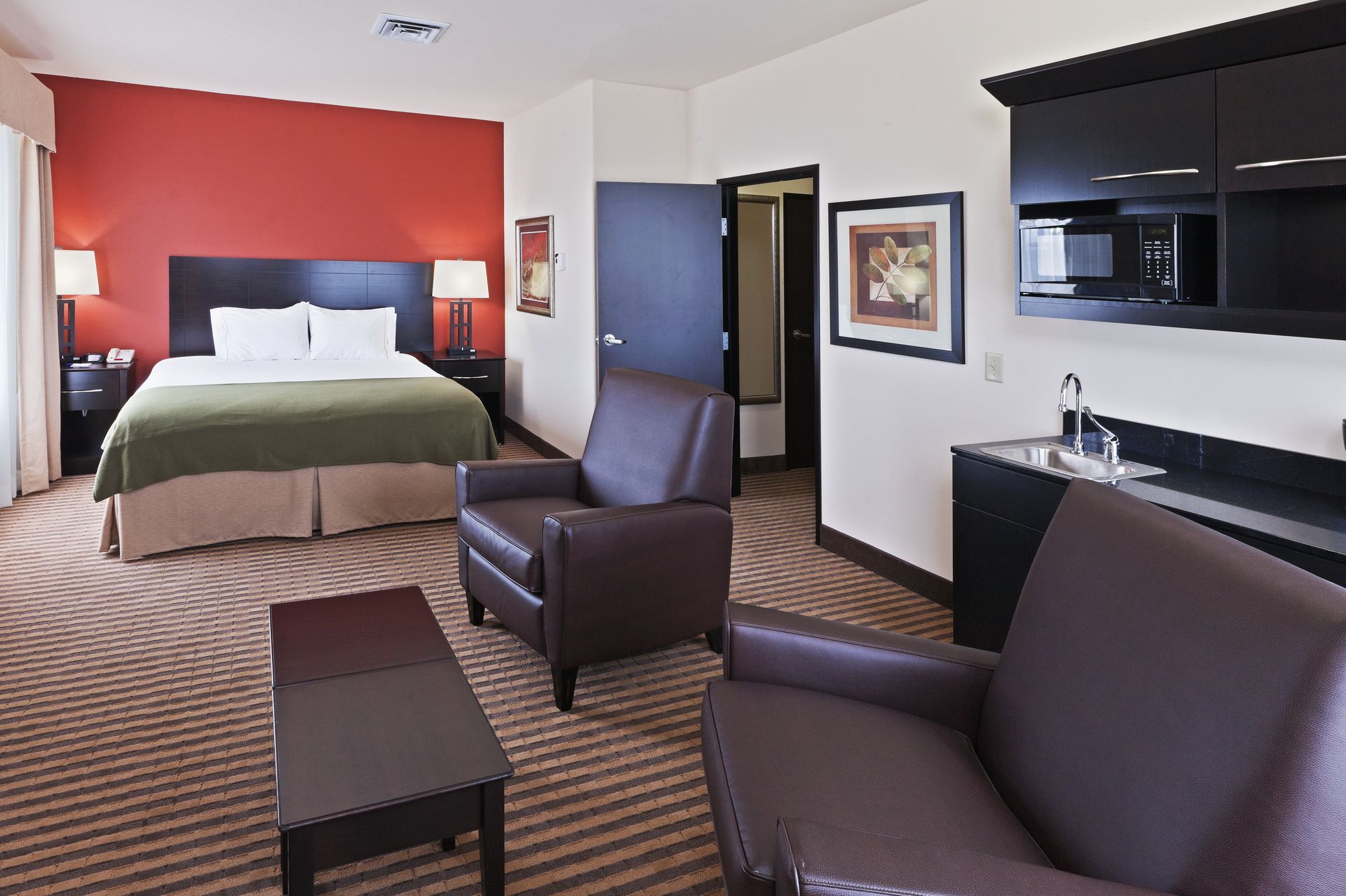 Holiday Inn Express Hotel & Suites Oklahoma City Northwest - Quail Springs