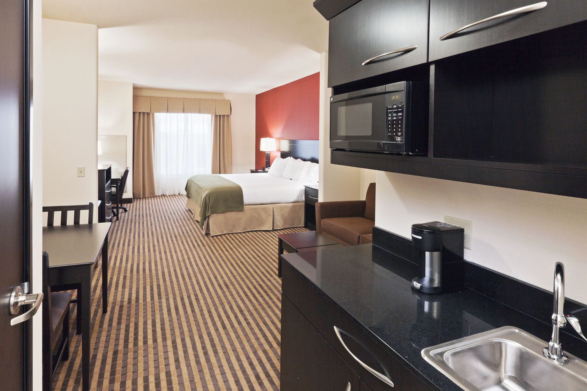 Holiday Inn Express Hotel & Suites Oklahoma City Northwest - Quail Springs