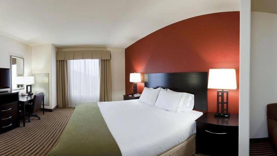 Holiday Inn Express Hotel & Suites Oklahoma City Northwest - Quail Springs