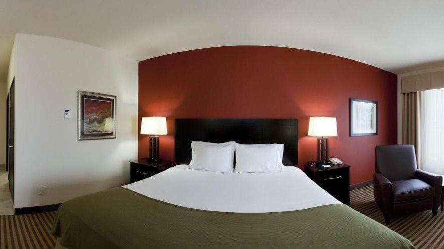 Holiday Inn Express Hotel & Suites Oklahoma City Northwest - Quail Springs