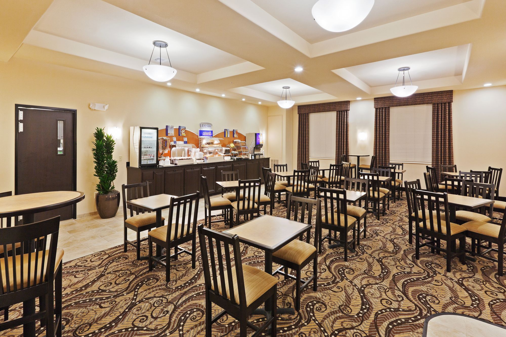 Holiday Inn Express Hotel & Suites Oklahoma City Northwest - Quail Springs