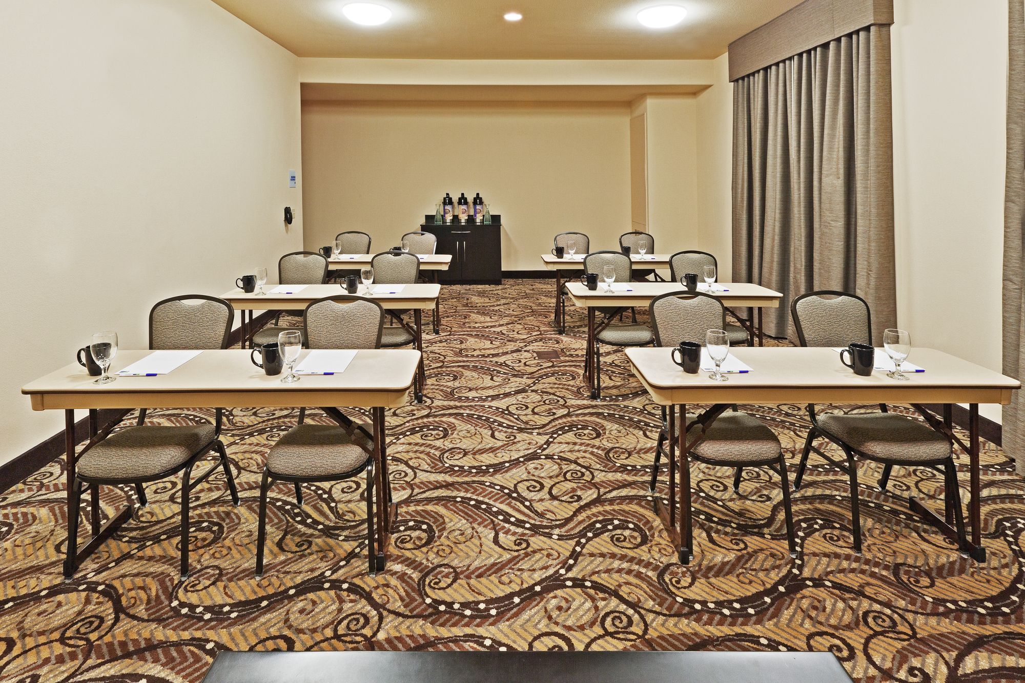 Holiday Inn Express Hotel & Suites Oklahoma City Northwest - Quail Springs