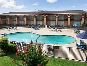 Howard Johnson by Wyndham Oklahoma City Airport/ Fairgrounds