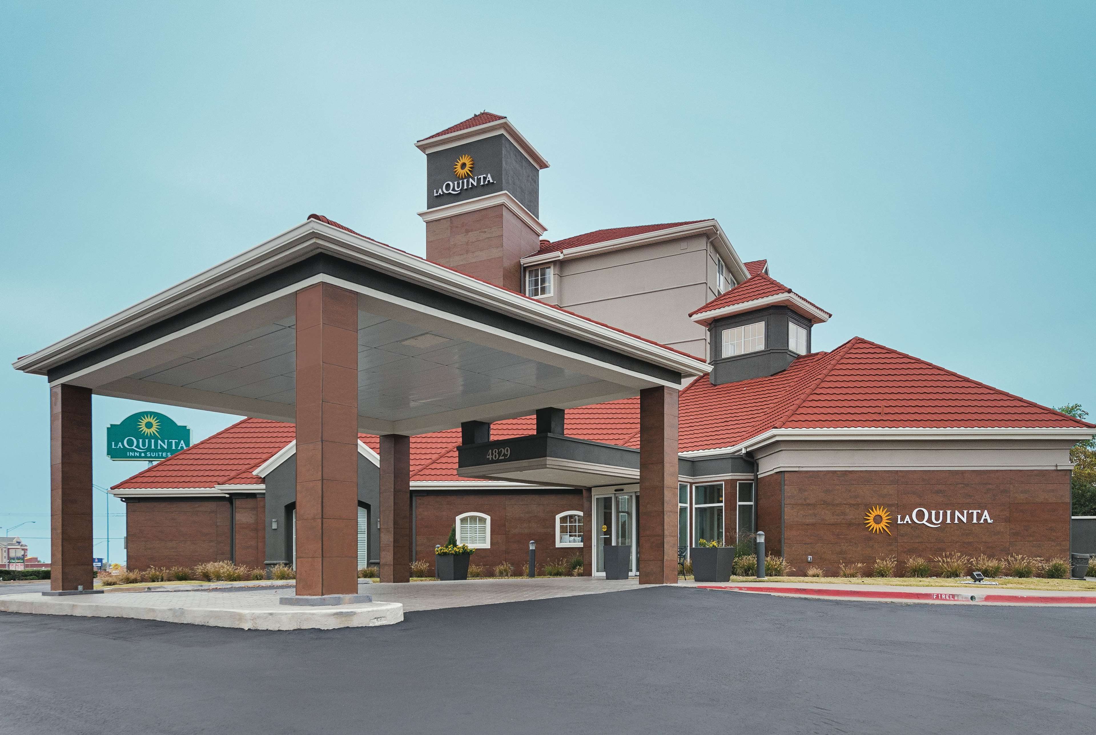 La Quinta Inn & Suites by Wyndham Oklahoma City - NW Expwy