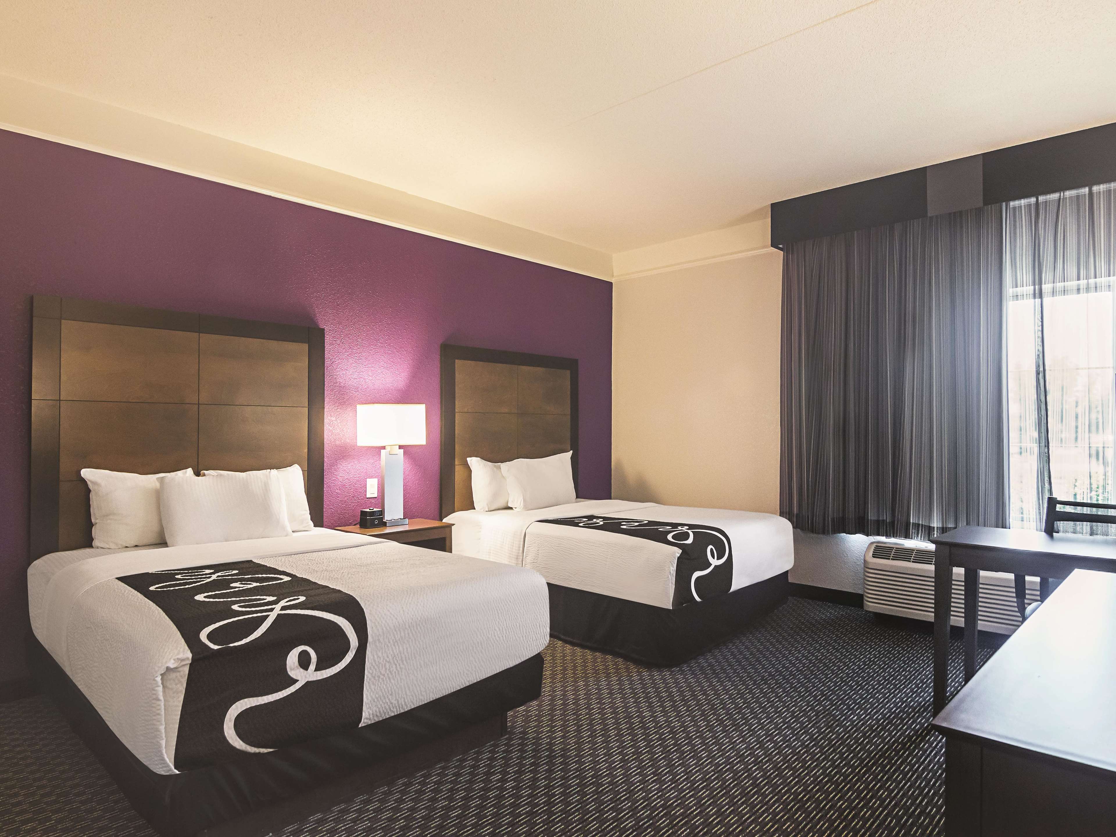 La Quinta Inn & Suites by Wyndham Oklahoma City - NW Expwy