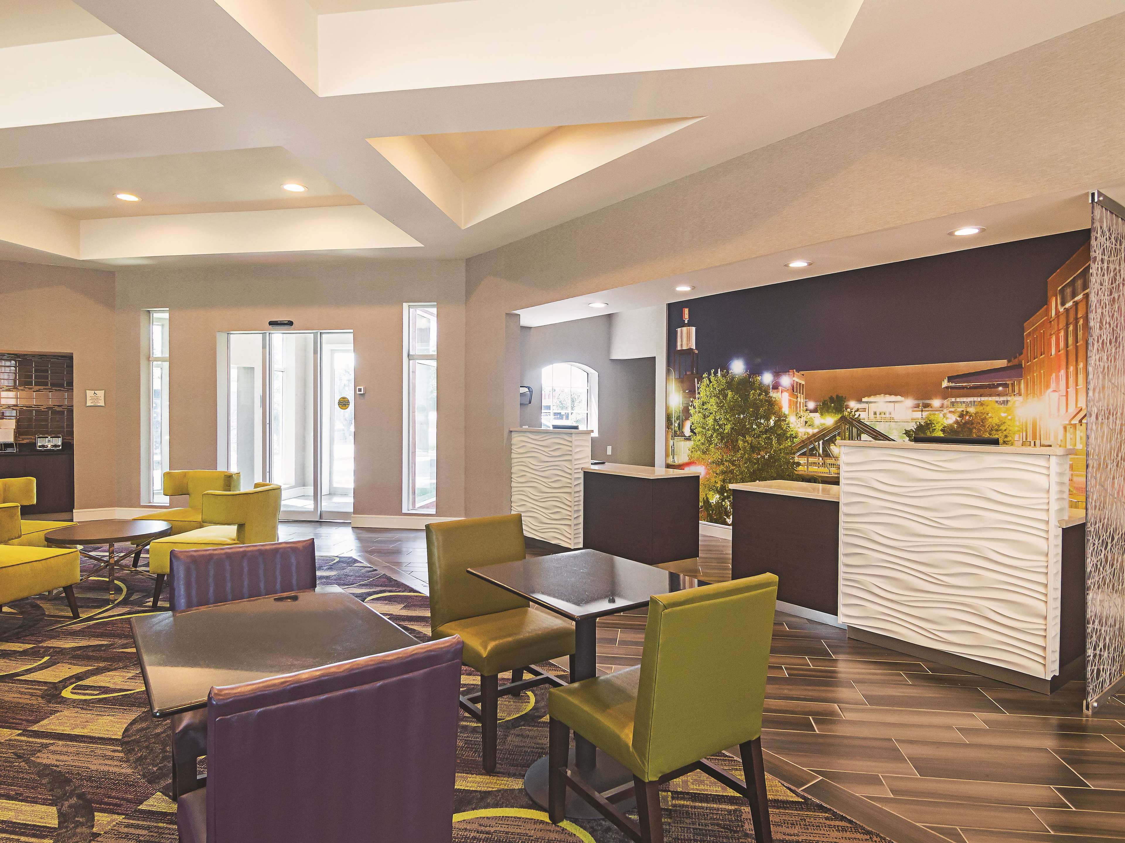 La Quinta Inn & Suites by Wyndham Oklahoma City - NW Expwy