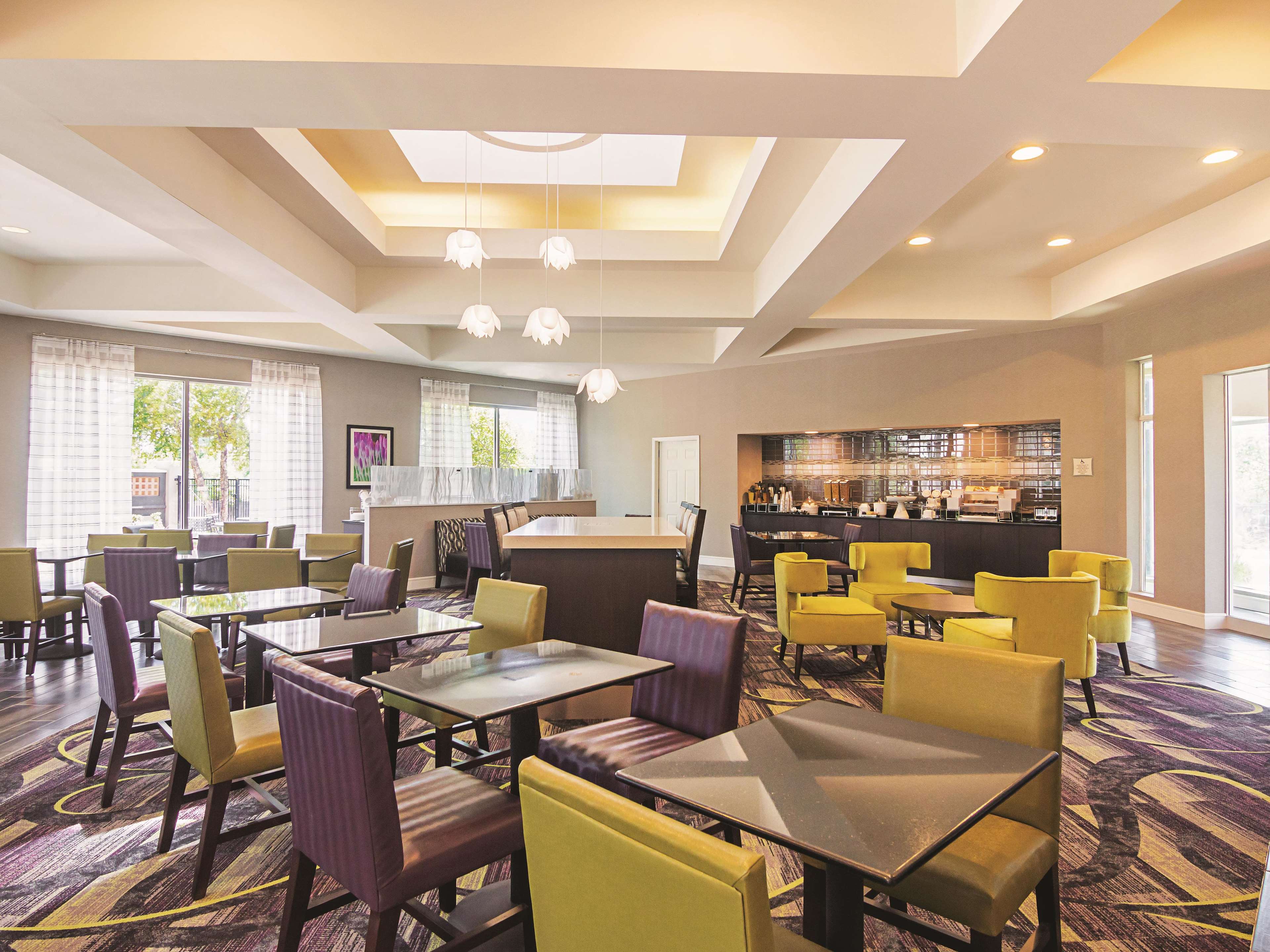 La Quinta Inn & Suites by Wyndham Oklahoma City - NW Expwy