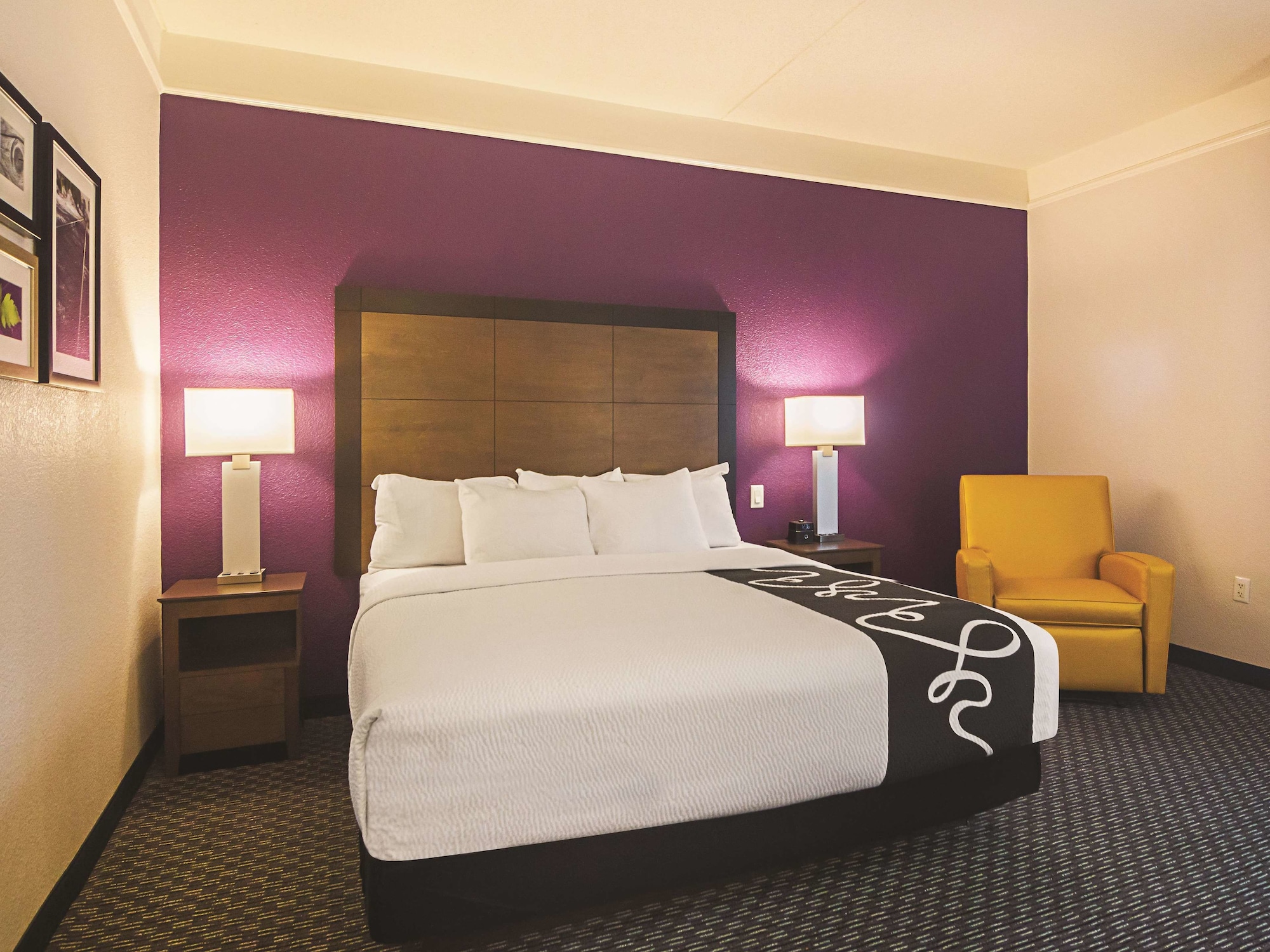 La Quinta Inn & Suites by Wyndham Oklahoma City - NW Expwy