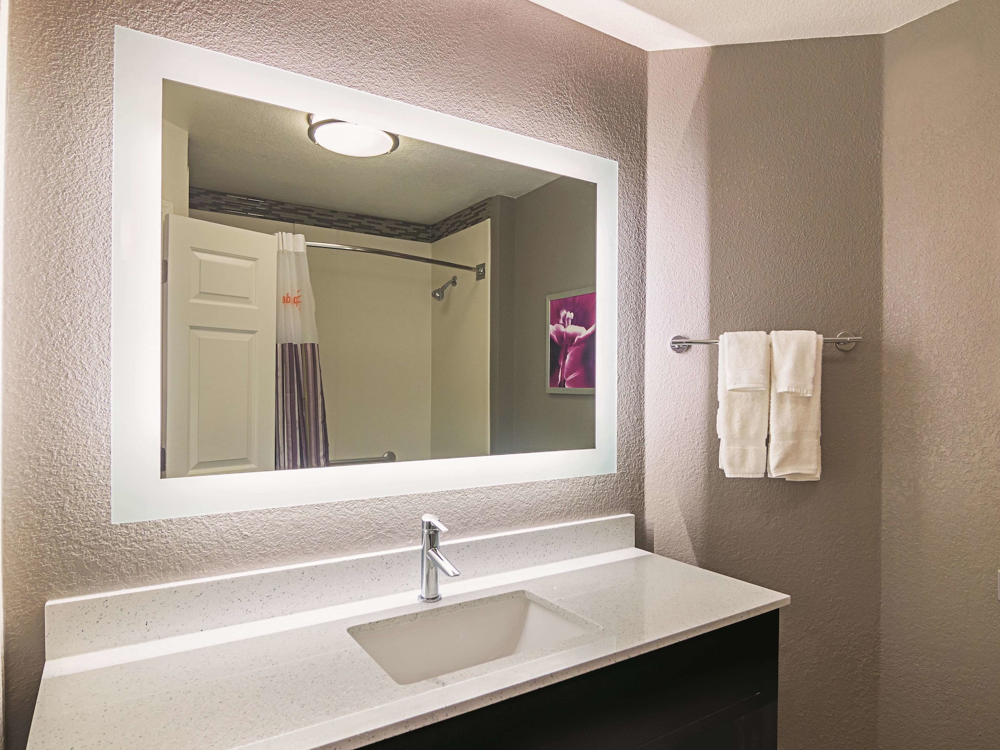 La Quinta Inn & Suites by Wyndham Oklahoma City - NW Expwy