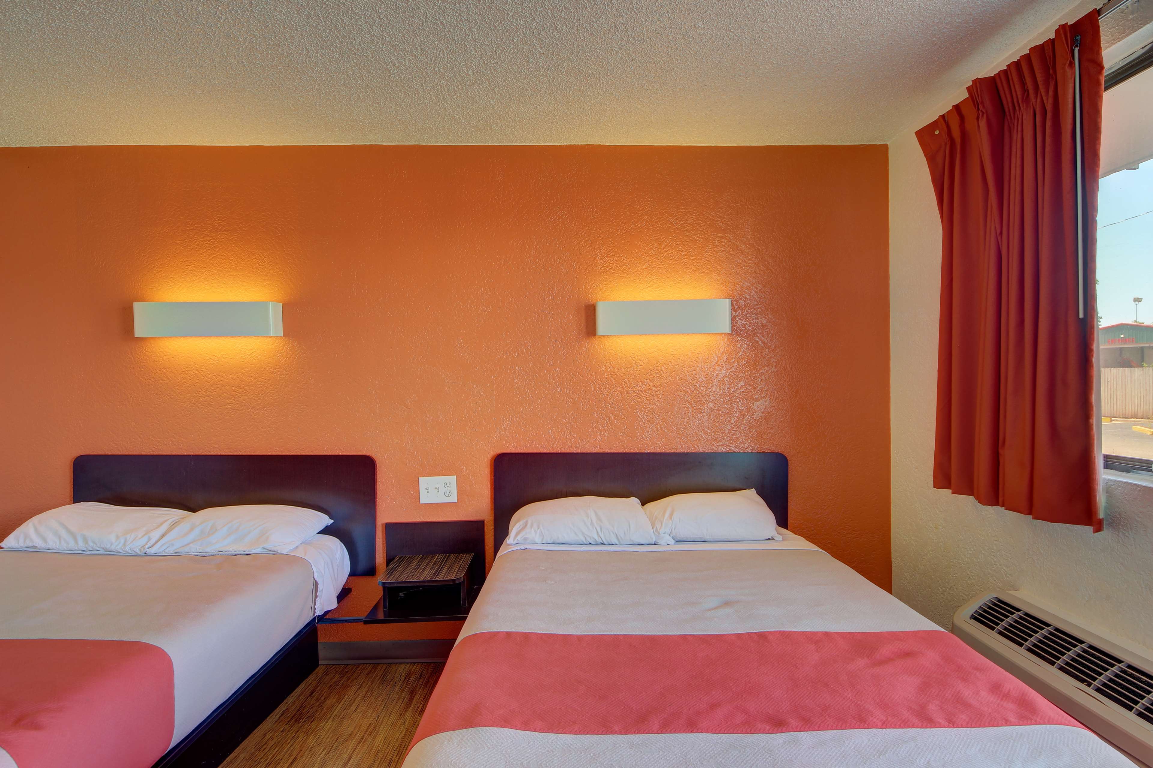 Economy Hotel Plus